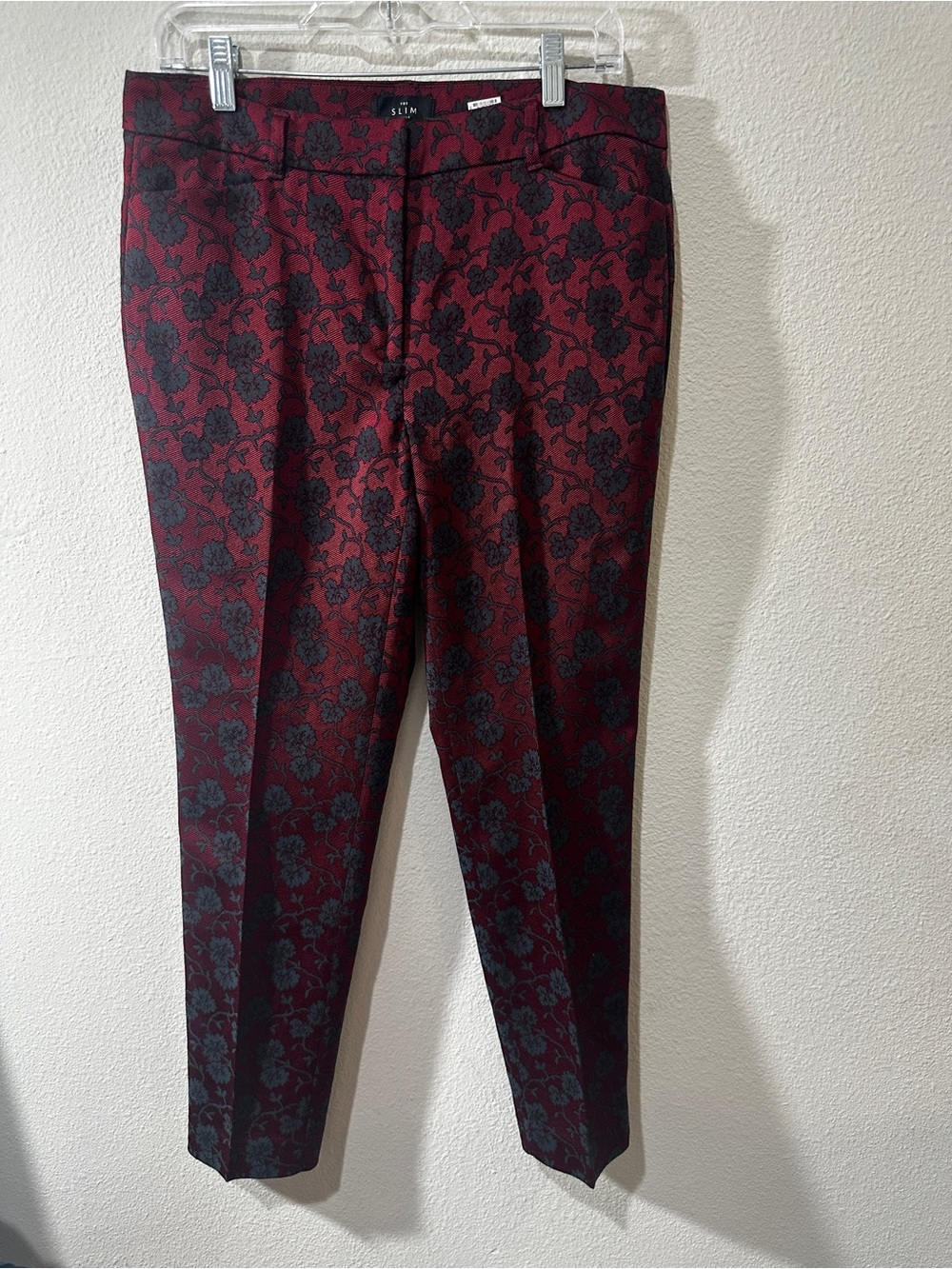 White House Black Market Burgundy and Black Floral Cropped Pants